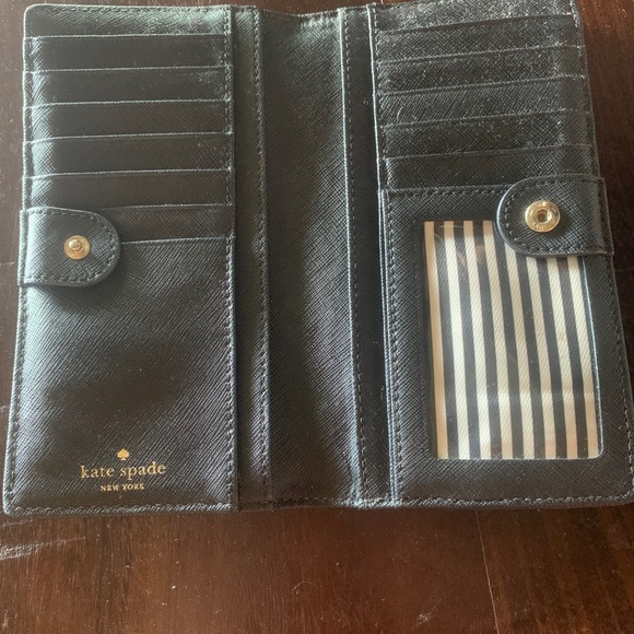 Kate spade bag, wallet, watch, earrings - Picture 2 of 3